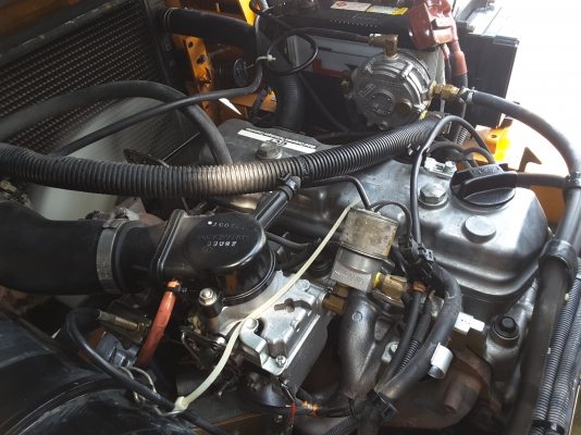 ขาย 2.5 ตันเสายกสูง 4.3 เมตรติดงาเท ติดต่อ 0813535948 ขาย 2.5 ตันเสายกสูง 4.3 เมตรติดงาเท ติดต่อ 0813535948