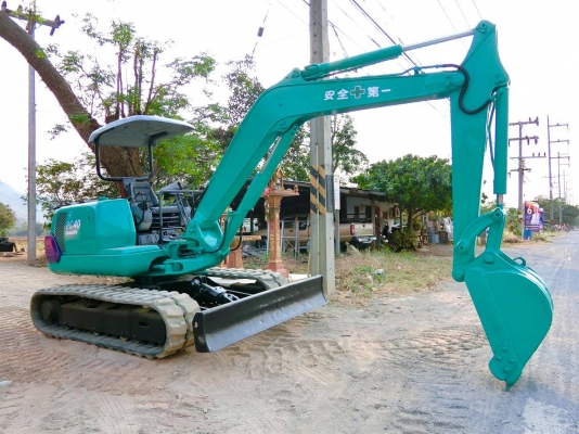KOMATSU 40-7 ขนาดPC-40 <มีVDOให้ชม>รถเก่านอกมีเอกสารอินวอย☎️ติดต่อ 085-5632278 <ราคาต่อรองได้>