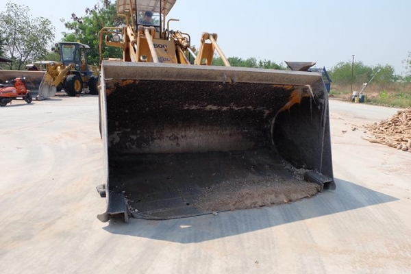 รถตักล้อยางkobelco พร้อมใช้ ราคาถูก รถตักล้อยางkobelco พร้อมใช้ ราคาถูก