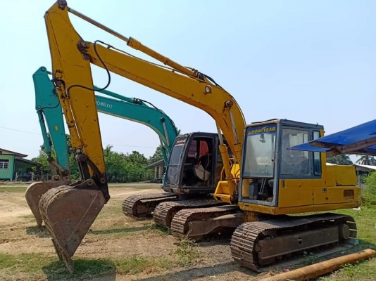 ขายจ้า..KOMATSU PC120-3 เก่าใน สภาพดี เดิมๆๆ เอกสารอินซอย ลองระบบกันได้ทุกวัน โทร 089-3818694 จ๊อย