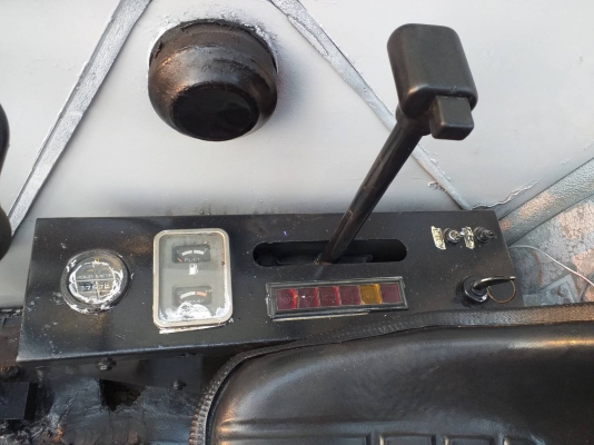 ขายรถขุดHitachi EX50URG เครื่องยนต์ISUZU - 3AB1 ขนาด 3 สูบ คอนโทรลน้ำมัน ปั๊มนิ้ว แทรคเหล็กก๊อบยาง ม