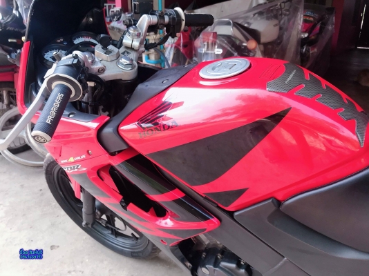 ขาย CBR150R ปี48 สตาร์ทมือสภาพสวยๆ พร้อมใช้ ทะเบียนไม่ขาด พร้อมโอน