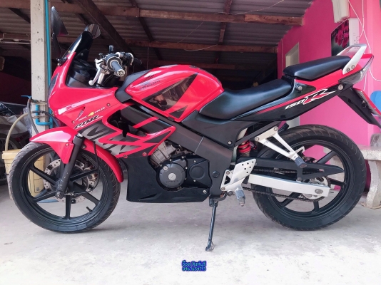 ขาย CBR150R ปี48 สตาร์ทมือสภาพสวยๆ พร้อมใช้ ทะเบียนไม่ขาด พร้อมโอน ขาย CBR150R ปี48 สตาร์ทมือสภาพสวยๆ พร้อมใช้ ทะเบียนไม่ขาด พร้อมโอน