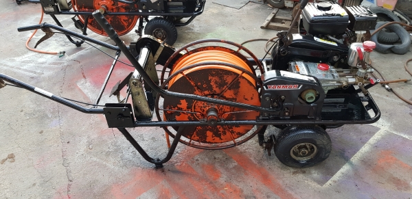 ปั้มอัดฉีด 6 หุน เครื่อง 4 แรง เดินเองได้ไม่ต้องเข้น