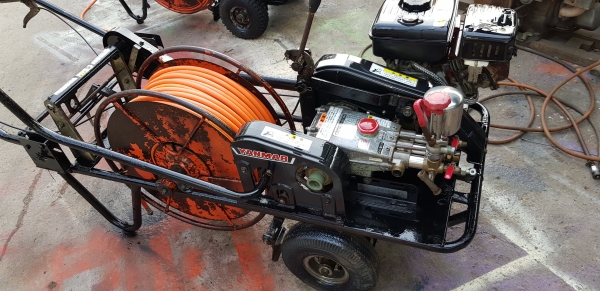 ปั้มอัดฉีด 6 หุน เครื่อง 4 แรง เดินเองได้ไม่ต้องเข้น