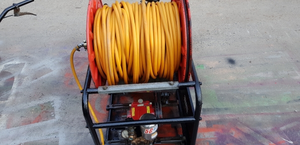 ปั้มฉีดยา .5 แรง พร้อมโรลสาย