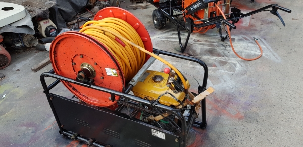 ปั้มฉีดยา .5 แรง พร้อมโรลสาย