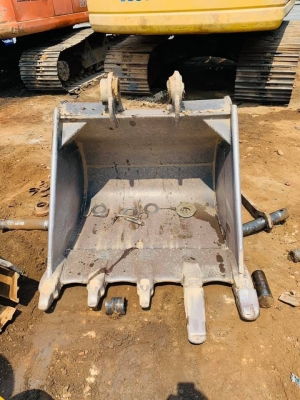 ขายค่ะ!! บุ้งกี๋ Cat 320 ถอดจากตัวรถ สภาพสวยมากๆค่ะ