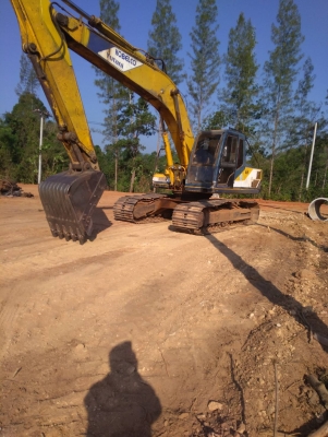 ขายแบคโฮKOBELCO SK200/// ระบบไฟเต็มเล่มทะเบียนราคา 550,000