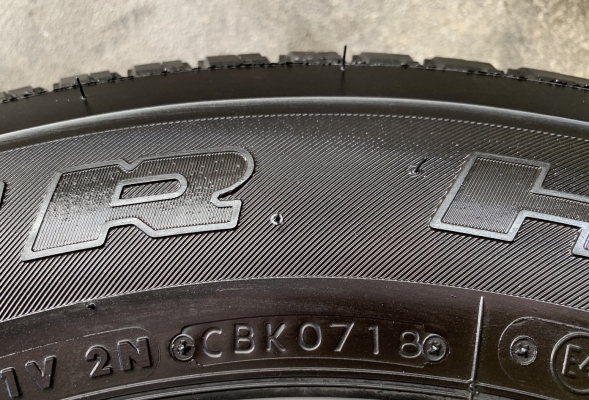 ยางป้ายแดง 205R16 Bridgestone ปี 18 ดอกเต็มๆ ตุ่มอลังทุกเส้น