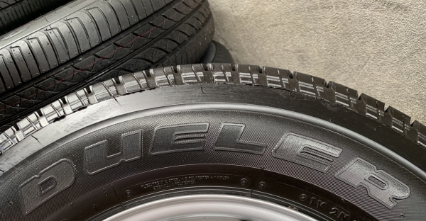 ยางป้ายแดง 205R16 Bridgestone ปี 18 ดอกเต็มๆ ตุ่มอลังทุกเส้น