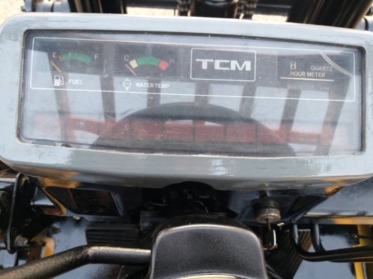 ขายรถยก TCM FD25Z เครื่องดีเซล 4BC2 เสาสูง 3 เมตร เสาเช้าตู้ ยกได้ 2.5 ตัน เกียร์ออโต้ รถนอกนำเข้า ติดต่อ 098-7962549