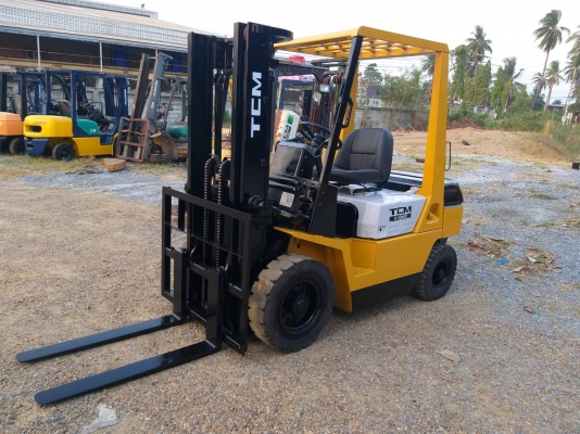 ขายรถยก TCM FD25Z เครื่องดีเซล 4BC2 เสาสูง 3 เมตร เสาเช้าตู้ ยกได้ 2.5 ตัน เกียร์ออโต้ รถนอกนำเข้า ติดต่อ 098-7962549