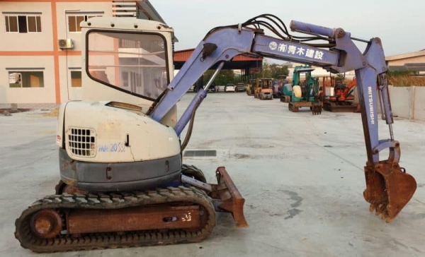 MM20 มิสซู @185,000฿ (รถนอกนำเข้า ขายถูก) ระบบสตาดร์กุแจดับกุแจ( ขนานรถเทียบเท่าPC20) คลอนโทลน้ำมัน รถนอกสถาพดีพร้อมใช้เพิ่งนำเข้า  ยังไม่เคยใช้งานในไทยเลยตัวเดินเต่ากะต่าย แรงเครื่องมิสซู3สูบ เครื่องดีปั้มเเรงบูมอาร์มสวยช่างล่างดี  รถสวยไฟฟ้าเต็มเร็วแรงไ