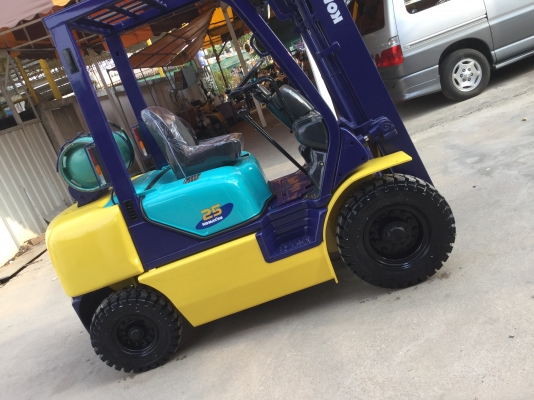 อาร์ ซี เอข โฟรคลิฟท์  ขาย โคมะสุ   2.5 ตัน เบนซิล เสา 3 เมตร