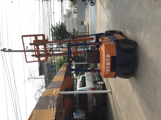 อาร์ ซี เอช โฟรคลิฟท์   ขาย โตโยต้า รุ่น 5 ดีเซล 2.5 ตัน