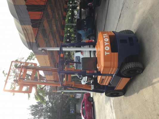 อาร์ ซี เอช โฟรคลิฟท์   ขาย โตโยต้า รุ่น 5 ดีเซล 2.5 ตัน