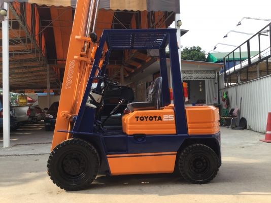 อาร์ ซี เอช โฟรคลิฟท์   ขาย โตโยต้า รุ่น 5 ดีเซล 2.5 ตัน