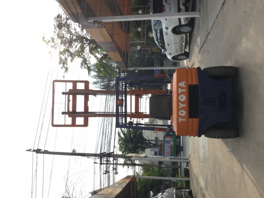 อาร์ ซี เอช โฟรคลิฟท์   ขาย โตโยต้า รุ่น 5 ดีเซล 2.5 ตัน