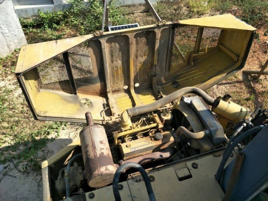 ขายรถแบคโฮ KOMATSU PC60-5 มีหัวกระแทกปุ้งกี๋ราคา 400,000