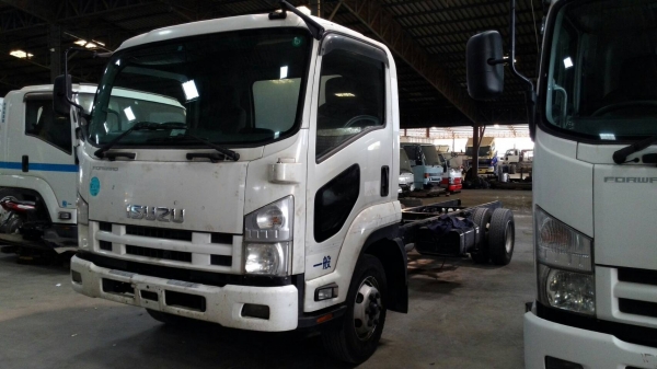 ISUZU FRR 6 ล้อประกอบ ISUZU FRR 6 ล้อประกอบ