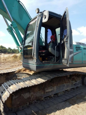 ขายแบคโฮ KOBELCO SK200-8YN12 ไฟเต็มเอกสารเล่มทะเบียนราคา 1,500,000