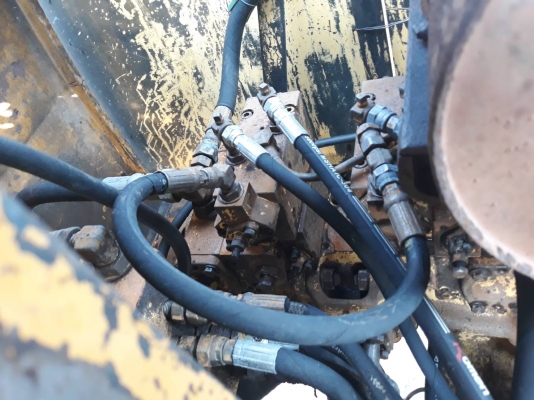 Komatsu Pc120-5 เครื่องเดิม ปั๊มเดิม ตัวเดินใหญ่ ใบ 70 cm. ไฟฟ้าตัด แอร์เย็น เอวแน่น ช่วงล่างดี เอกสารซื้อขาย