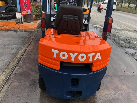 รถตักยางพารา รถตักยางพารา