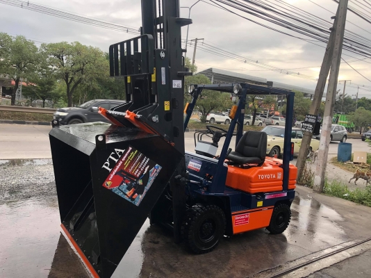 รถตักยางพารา