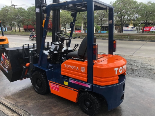 รถตักยางพารา รถตักยางพารา