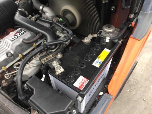 รถโฟล์คลิฟท์เสาสูง3เมตรเครื่องยนต์ดีเชลเกียร์ออโต้ รถโฟล์คลิฟท์เสาสูง3เมตรเครื่องยนต์ดีเชลเกียร์ออโต้