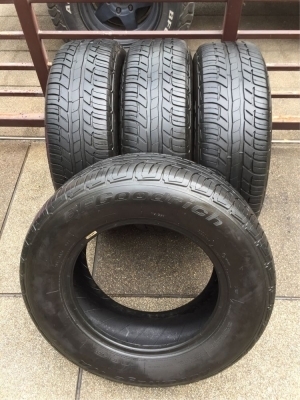 ยาง​ BF Goodrich​ 215​ 65 16 ปี18 ดอกเต็ม ไม่มี​ปะ​ เนื้อนิ่มๆ ใช้ยาว​ ราคา​ไม่​แพง​