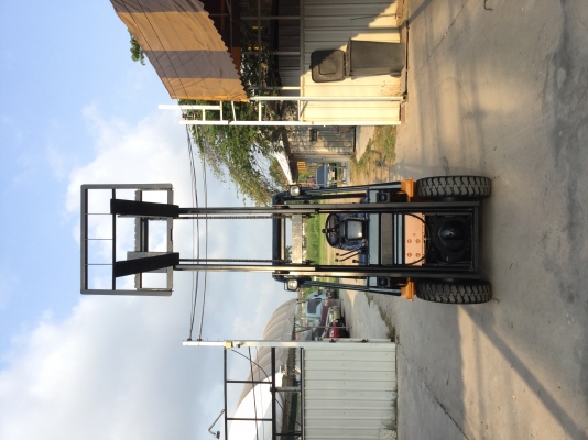 อาร์ ซี เอช โฟรคลิฟท์   ขาย โตโยต้า รุ่น 5 ดีเซล 2.5 ตัน เสา 3 เมตร