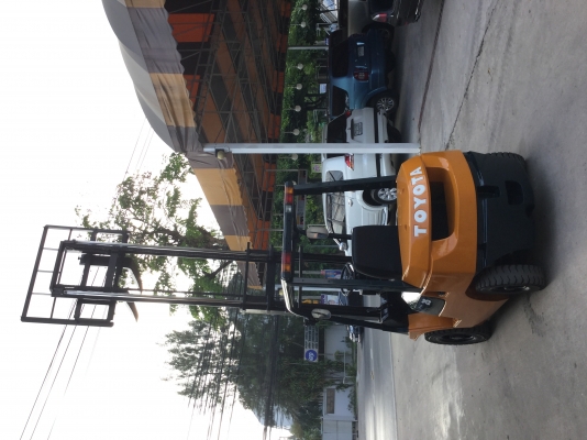 อาร์ ซี เอช โฟรคลิฟท์  ขาย โตโยต้า รุ่น 7 ดีเซล 2.5 ตัน