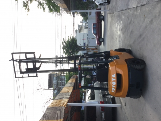 อาร์ ซี เอช โฟรคลิฟท์  ขาย โตโยต้า รุ่น 7 ดีเซล 2.5 ตัน