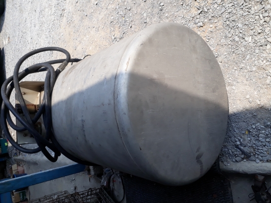 ถังน้ำมันอลูมิเนียม