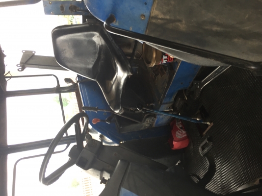 ขายNew Holland TS90 สภาพดี พร้อมใช้งาน ยางใหม่4เส้น เอกสารพร้อมโอน เจ้าของขายเอง