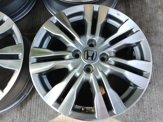 ล้อแม็ก Honda city sv ขอบ16 สภาพเงาวิ๊ง รอยเล็กน้อยมาก ไม่มีขี้เกลือขึ้น