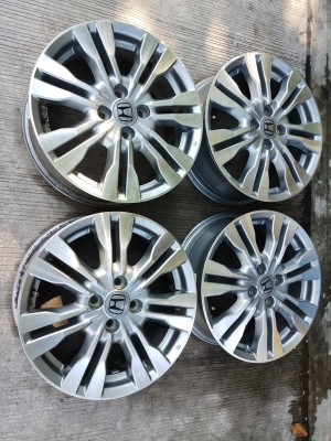 ล้อแม็ก Honda city sv ขอบ16 สภาพเงาวิ๊ง รอยเล็กน้อยมาก ไม่มีขี้เกลือขึ้น