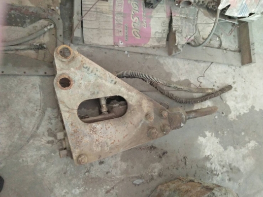 ขายแบคโฮมิตรซู M150-2 มีปุ้งกี๋ลายหัวแย๊กพร้อมหัวแย๊กราคา 96,000