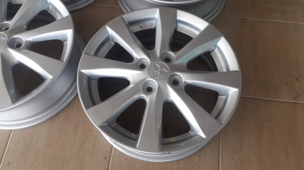 ขายล้อแม็ก mirage 15"