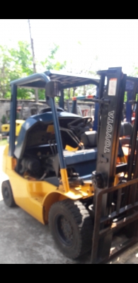 ขายเสายกสูงมาตรฐาน 3 เมตร 2 ท่อนของ TOYOTA รุ่น 7 ขนาด 2.0-2.5ตันสภาพสวยๆ ราคา 15,000 บาท