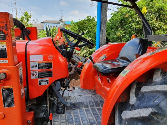 ขายรถตักมือสอง KUBOTA L4708 พร้อมบุ้งกี๋ LA588 รถสวยเดิมๆ 1,200 ชั่วโมง  ราคา 430,000 ต่อรองได้  สามย่านแทรคเตอร์ โทร/ไลน์ 0897489639 ,0899347475