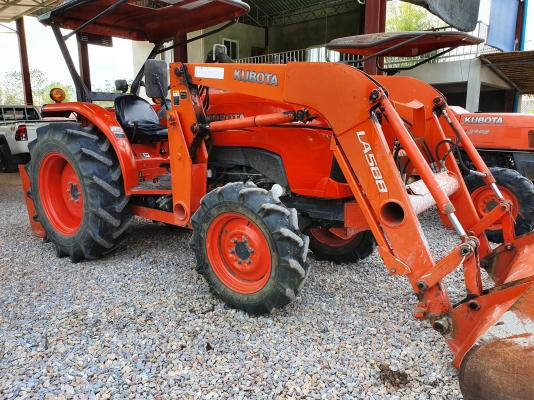 ขายรถตักมือสอง KUBOTA L4708 พร้อมบุ้งกี๋ LA588 รถสวยเดิมๆ 1,200 ชั่วโมง  ราคา 430,000 ต่อรองได้  สามย่านแทรคเตอร์ โทร/ไลน์ 0897489639 ,0899347475