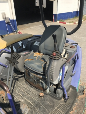 รถขุด 4 ตัน PC40MR-1F มีลายต่อหัวเจาะ มือสองญี่ปุ่น