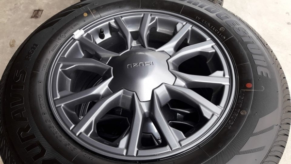 ขายล้อแม็กป้ายแดงถอดศูนย์ dmax 16" ขายล้อแม็กป้ายแดงถอดศูนย์ dmax 16"