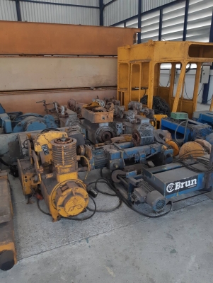 ขายคะ เครน9ชุด มี5ตันเครนคู่กว้าง23เมตร5 ชุดคันทรีเครนสูง6เมตรกว้าง 18 เมตร2ชุด 20ตันกว้าง24เมตร1ชุด 25ตันกว้าง 24 เมตร1ชุด 5ตันไม่มีล้อข้าง ขาย9ชุด3,400,000คะ