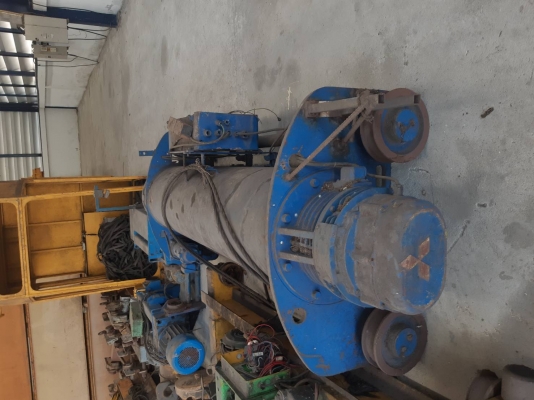 ขายคะ เครน9ชุด มี5ตันเครนคู่กว้าง23เมตร5 ชุดคันทรีเครนสูง6เมตรกว้าง 18 เมตร2ชุด 20ตันกว้าง24เมตร1ชุด 25ตันกว้าง 24 เมตร1ชุด 5ตันไม่มีล้อข้าง ขาย9ชุด3,400,000คะ