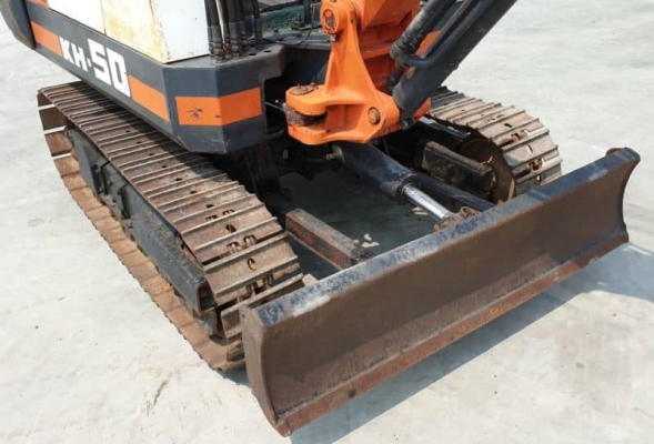 KH50 KUBOTA (รถนอก นำเข้า ขายถูก)@175,000(เทียบเท่าPC30) รถนอกสถาพดีพร้อมใช้เพิ่งนำเข้ามายังไม่เคยใช้งานในเมืองไทยเลย  เครื่องคูโบ้ต้า3สูบ   เครื่องดีปั้มเเรงพร้อมใช้  บูมอาร์มสวย  ช่วงล่างดี  เร็วแรงไม่โหลดพร้อมใช้รถเดิมๆขายตามสภาพ  เอกสารอินวอยสนใจคลิ๊ก