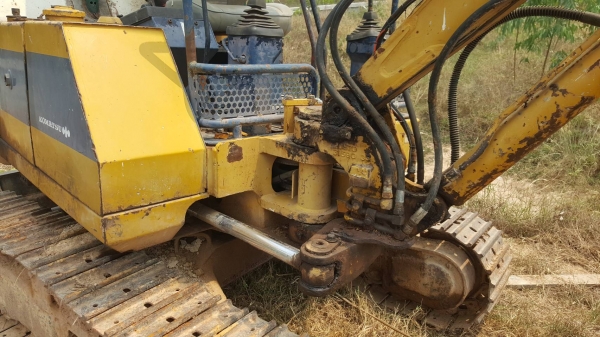 ขาย แบคโฮ KOMATSU PC30-6 เอกสารใบซื้อขาย เครื่องดี ปั้มเฟือง ช่วงล่าง 70\% ราคาต่อรองได้ครับ